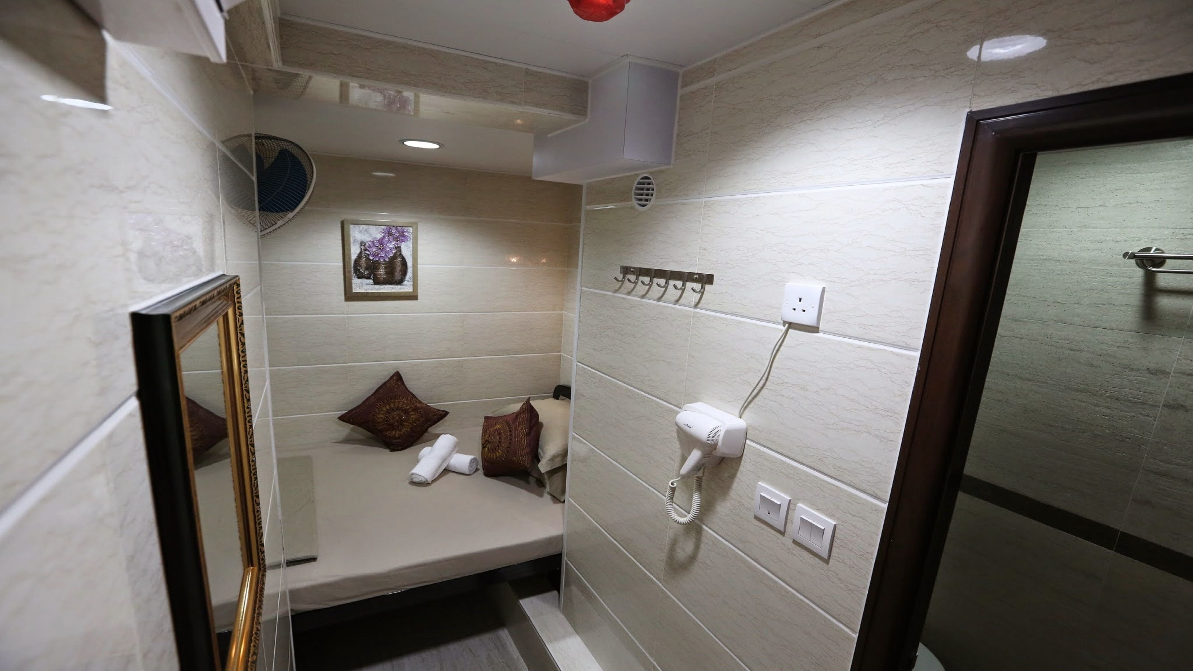 Photo - Asia inn (Block B)