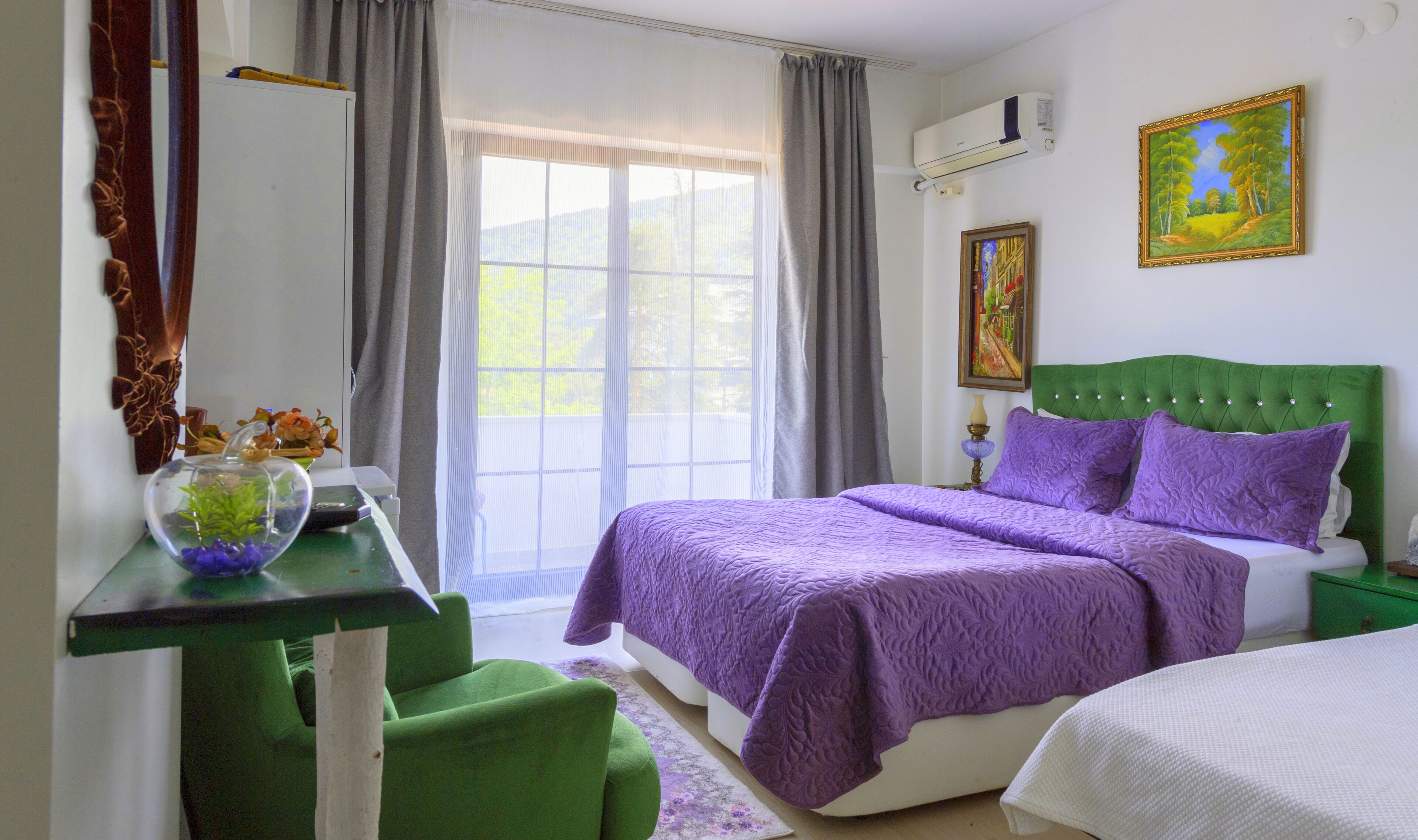 standard double or twin room | premium bedding, individually decorated, desk, soundproofing