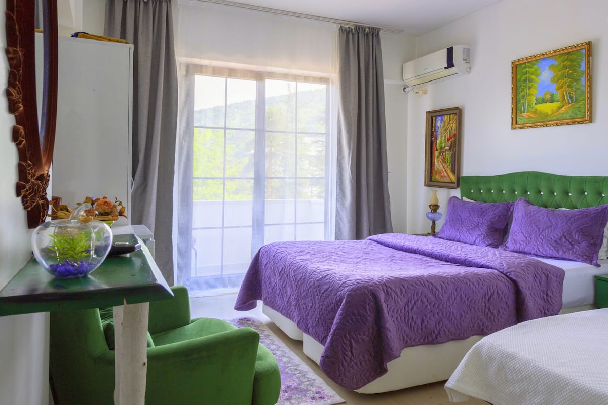 standard double or twin room | premium bedding, individually decorated, desk, soundproofing