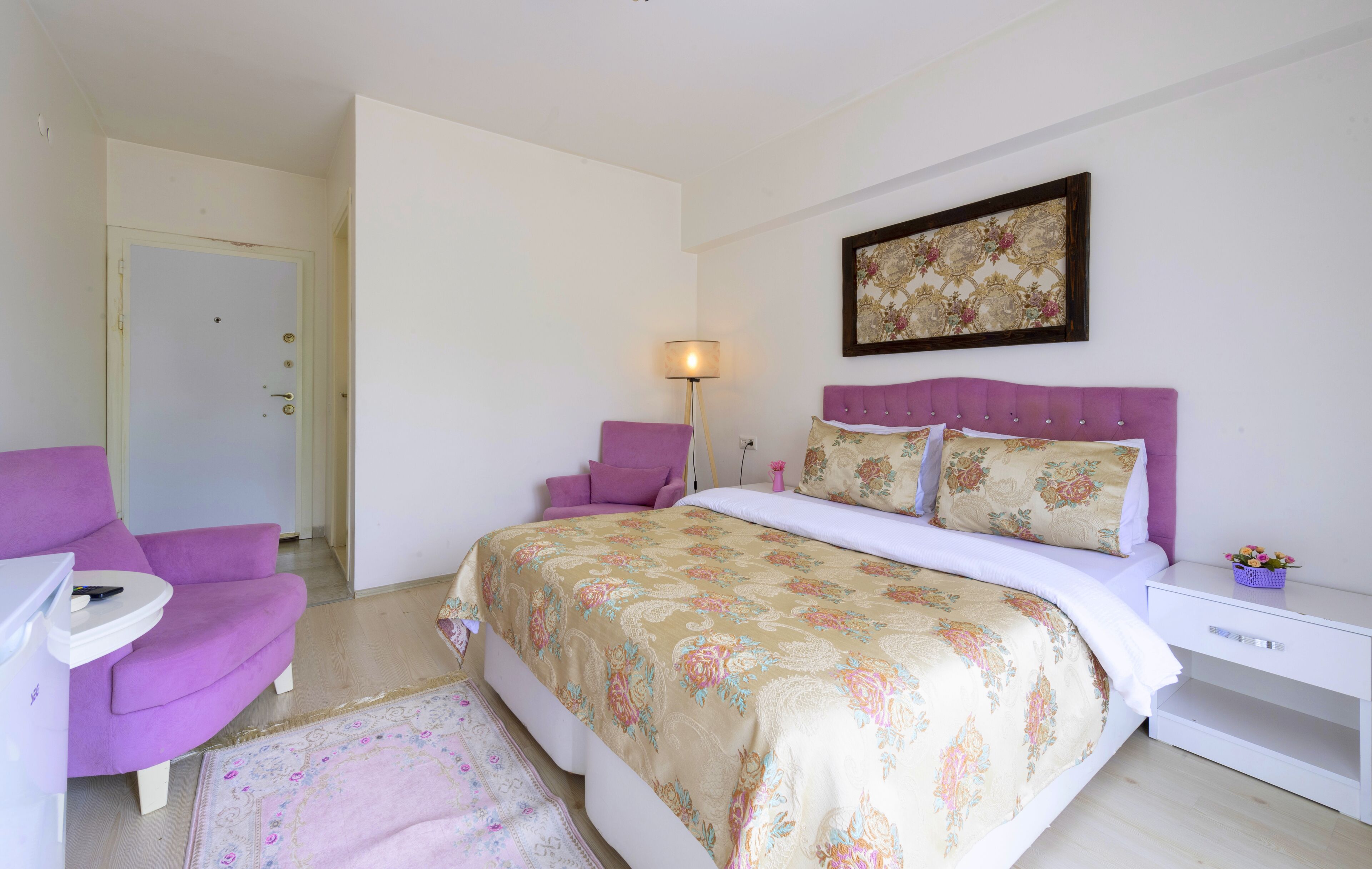 standard double or twin room | premium bedding, individually decorated, desk, soundproofing