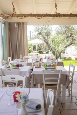 Restaurant - B&B DonnaLina (Ortelle)