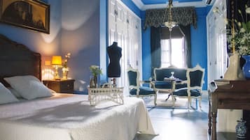 Phòng Suite Business | Trang trí khác biệt, trang bị nội thất với thiết kế riêng biệt