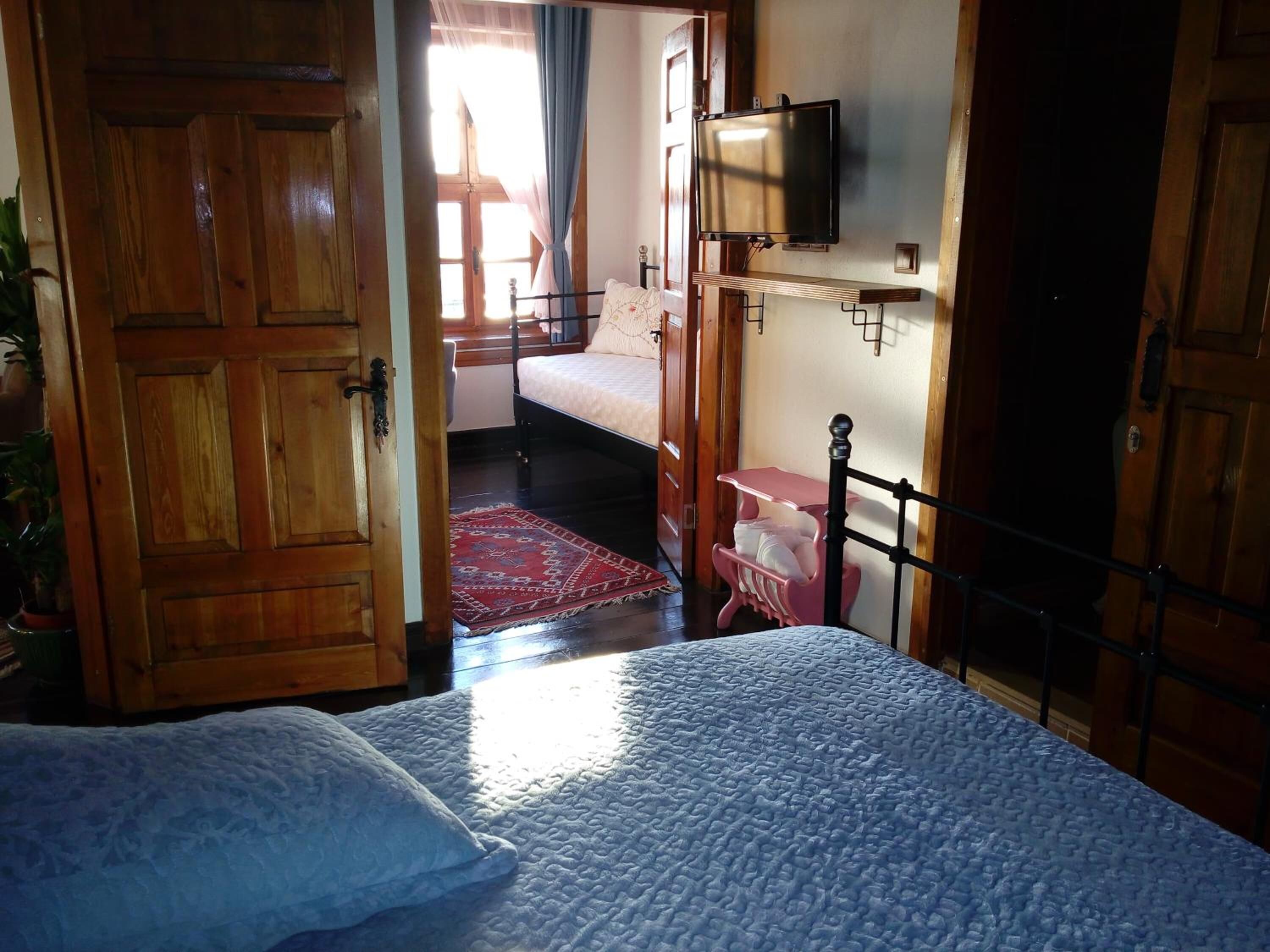 1 bedroom, premium bedding, minibar, in-room safe