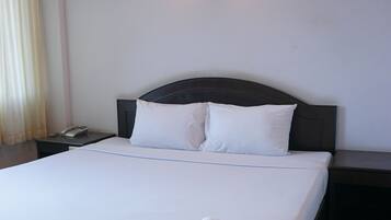 Chambre Supérieure | Bureau, lits pliants/supplémentaires, Wi-Fi gratuit