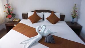 Phòng đôi Deluxe | Bàn, giường gấp/giường phụ (phụ phí) 