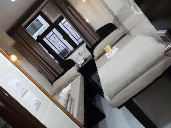 In-room safe, iron/ironing board, free WiFi, bed sheets