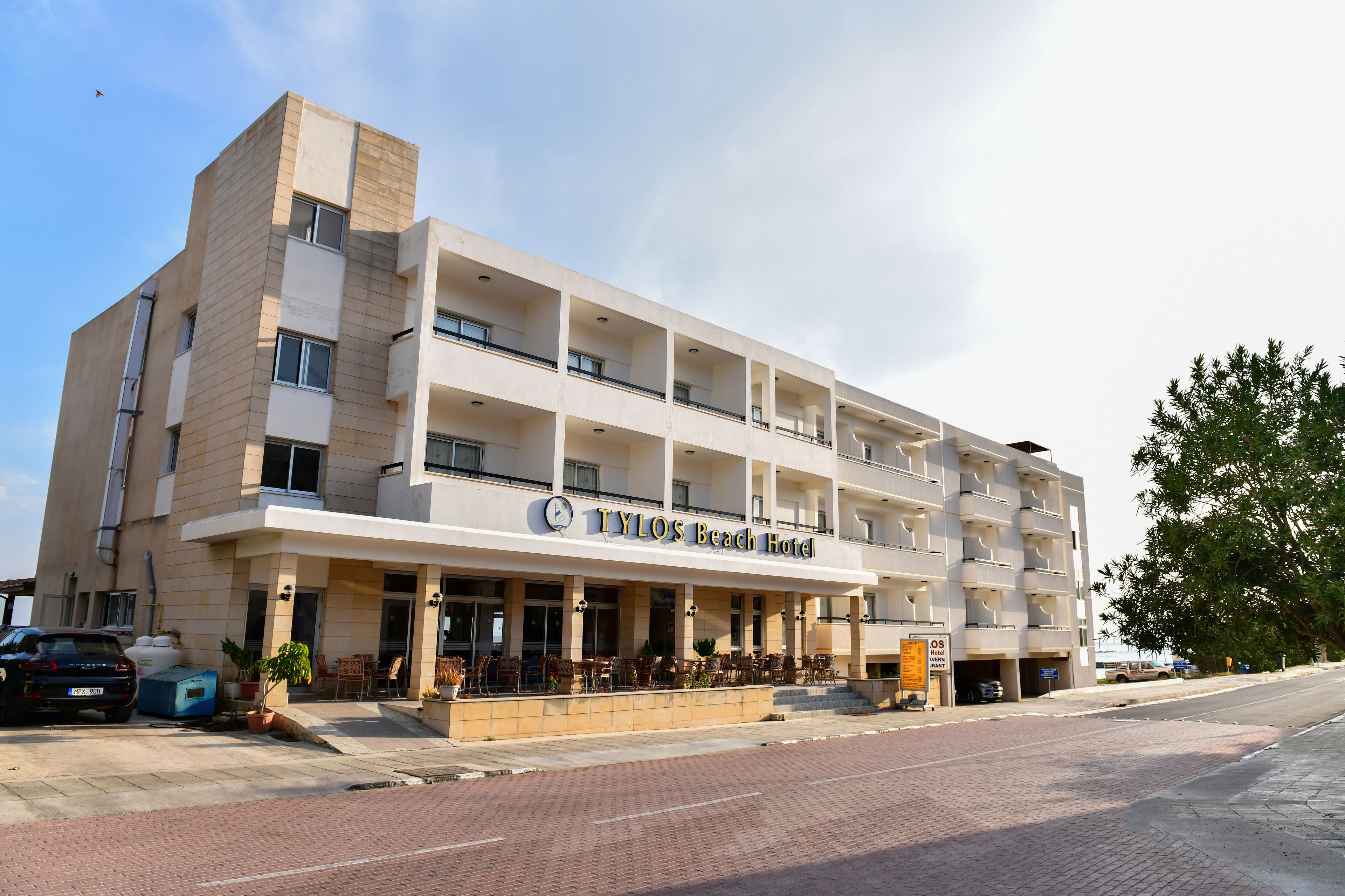 Photo - Tylos Beach Hotel