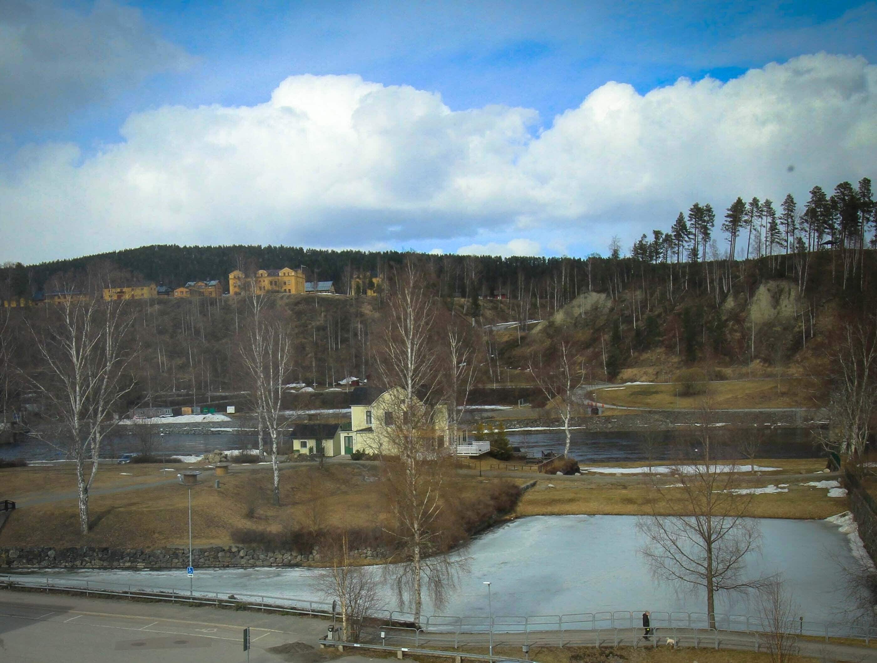 single room | in-room safe, desk, blackout curtains, iron/ironing board