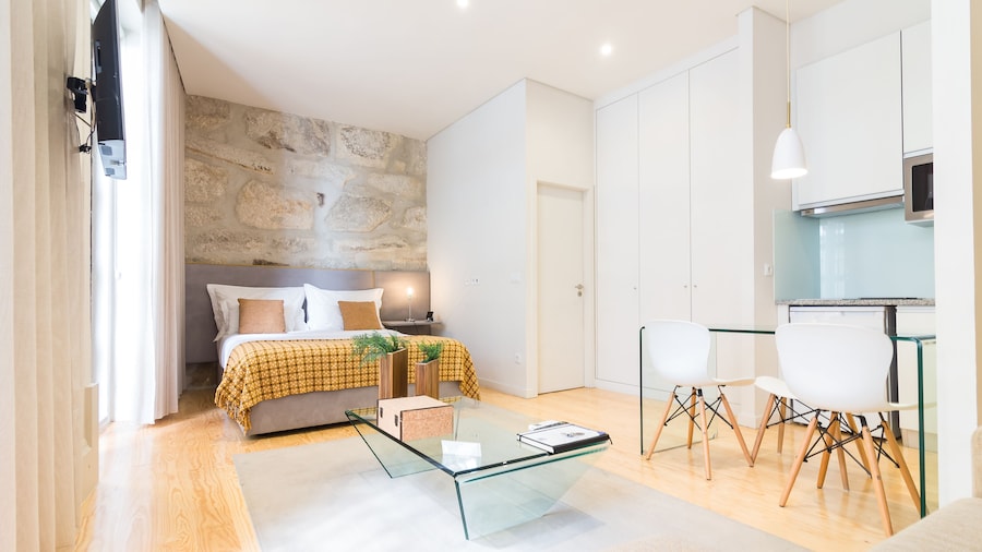 ON Apartments – Free Parking & Pet Friendly