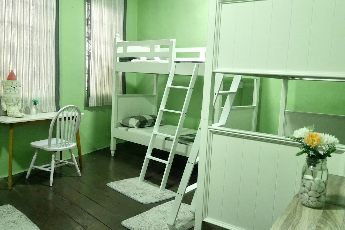 Bunked Bed in 6 Bed Mixed Dormitory