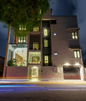 Front of property - Fern Colombo (Colombo)