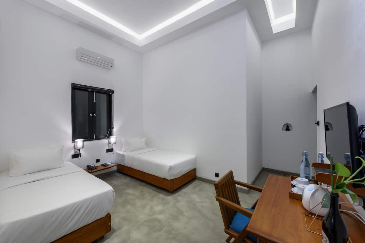 Comfort Twin Room, Accessible | Premium bedding, desk, soundproofing, free WiFi