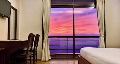 Ratna Giri Resort