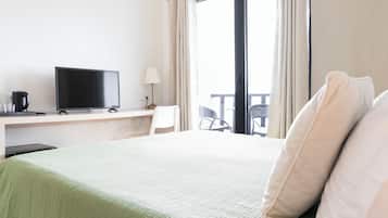 Bureau, chambres insonorisées, Wi-Fi gratuit, draps fournis