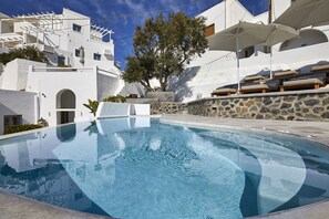 Outdoor pool, pool umbrellas, pool loungers