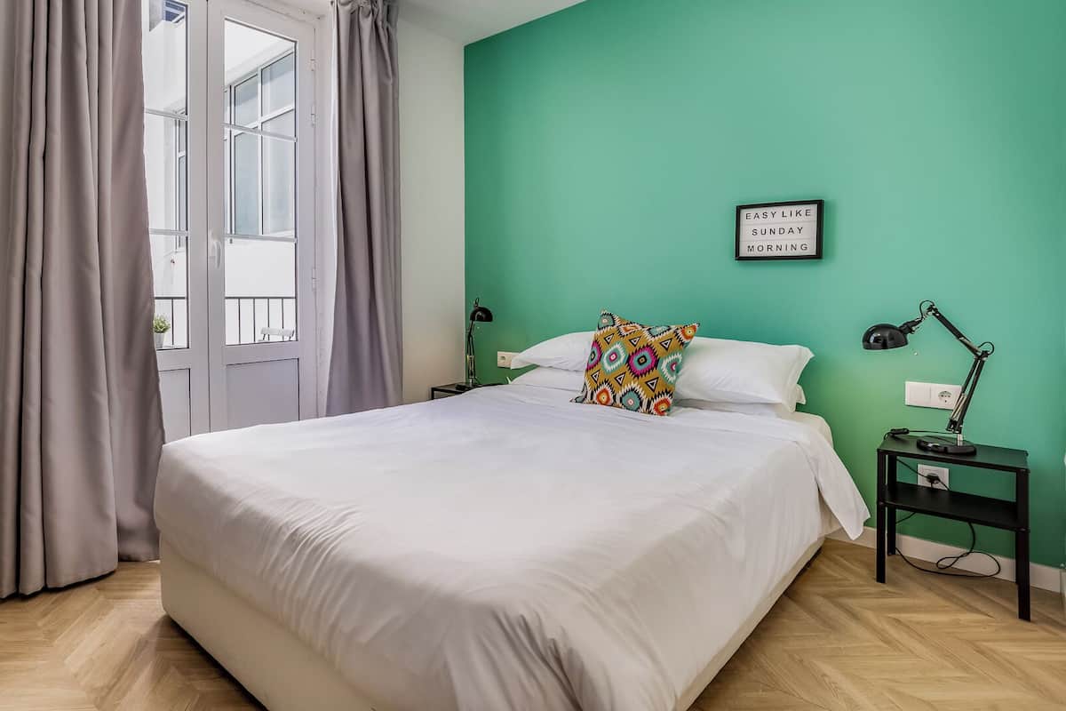 Standard Double Room, 1 Double Bed, Private Bathroom | Iron/ironing board, free WiFi