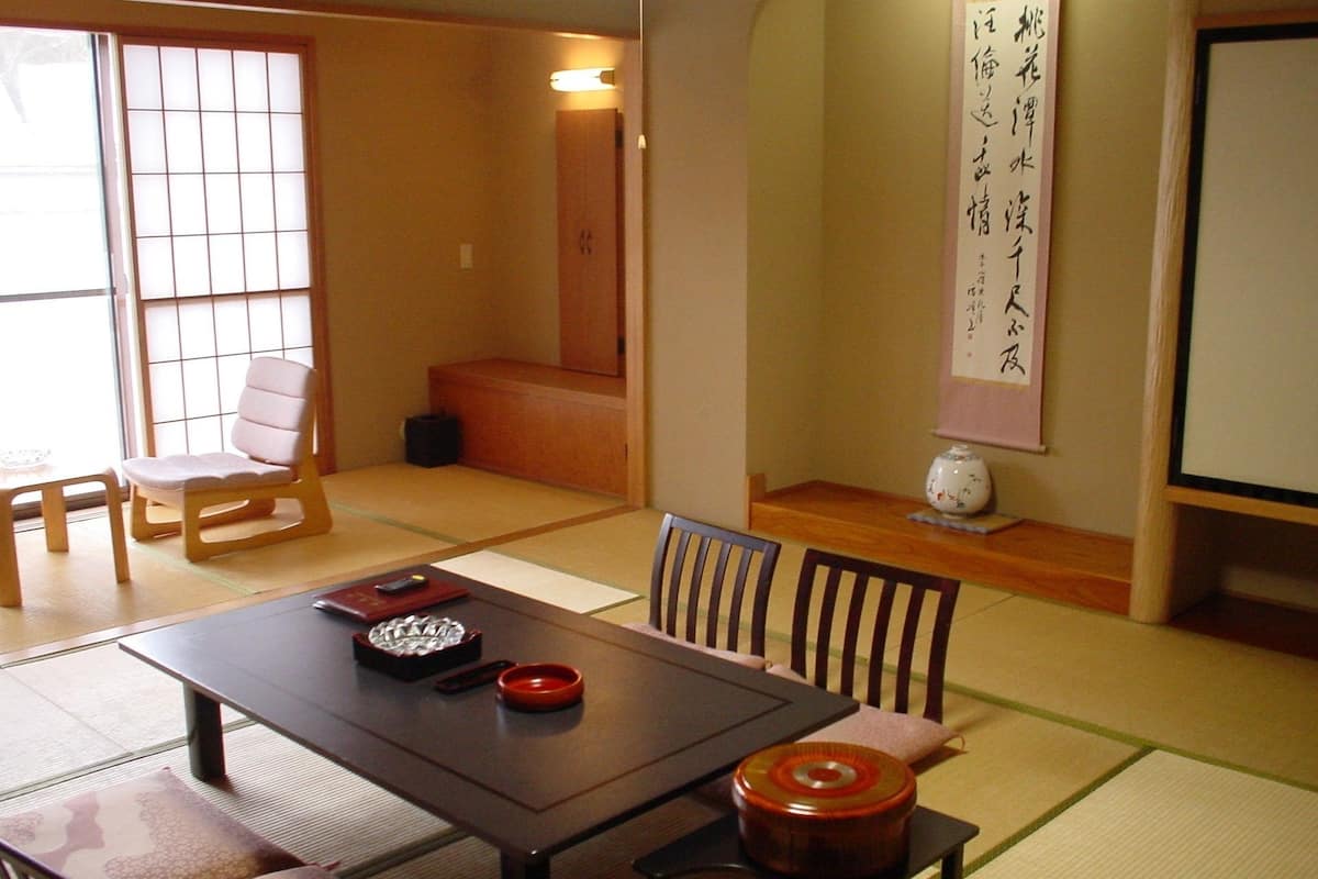 Japanese Style Room, New Japanese Building | In-room safe, desk