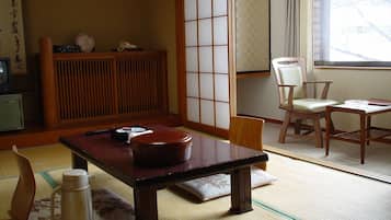 Japanese Style Room for 2 People, Main Building	 | In-room safe, desk