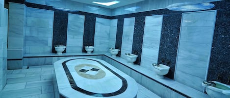 Een sauna, een Turks bad/hammam