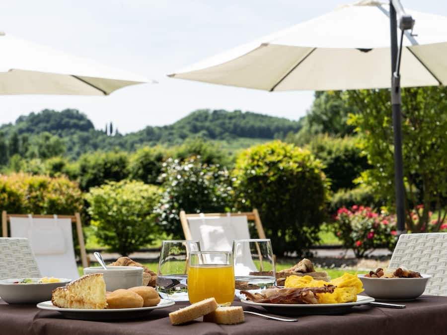 Daily buffet breakfast (EUR 15 per person)