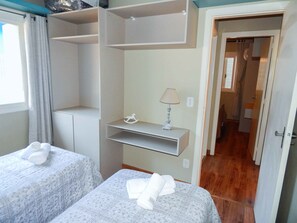 Casa luxo, 2 quartos | 2 quartos, ferros/tábuas de passar roupa, roupa de cama