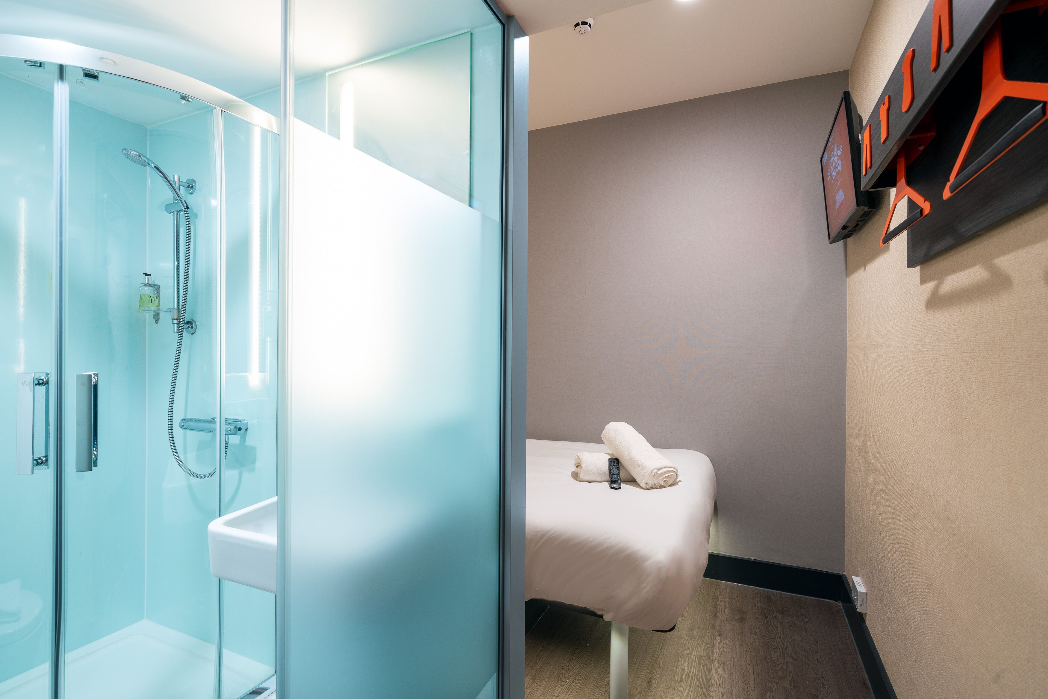 Photo - easyHotel Liverpool