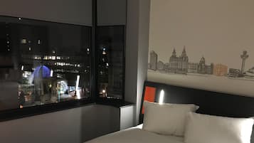 Double Room, 1 Double Bed | Soundproofing, iron/ironing board, free WiFi, bed sheets