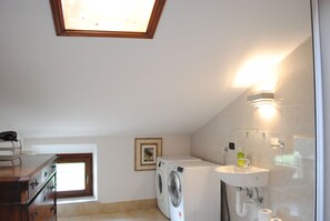 Economy Double Room, Private Bathroom
