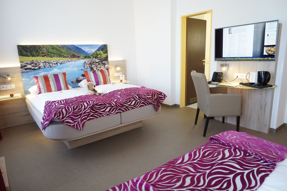 Premium bedding, in-room safe, desk, soundproofing