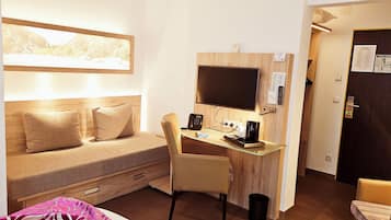 Standard Double Room | Premium bedding, in-room safe, desk, soundproofing