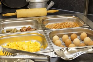 Daily buffet breakfast (EUR 19.50 per person)