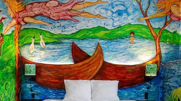 Deluxe Room, 1 Katil Raja (King), Non Smoking | Meja, seterika/papan seterika, Wi-fi percuma, cadar katil
