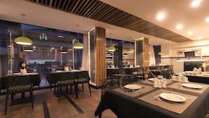 Restaurant - The Regal (Gangtok)