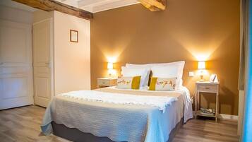 Suite Familiale | Décoration personnalisée, ameublement personnalisé, bureau