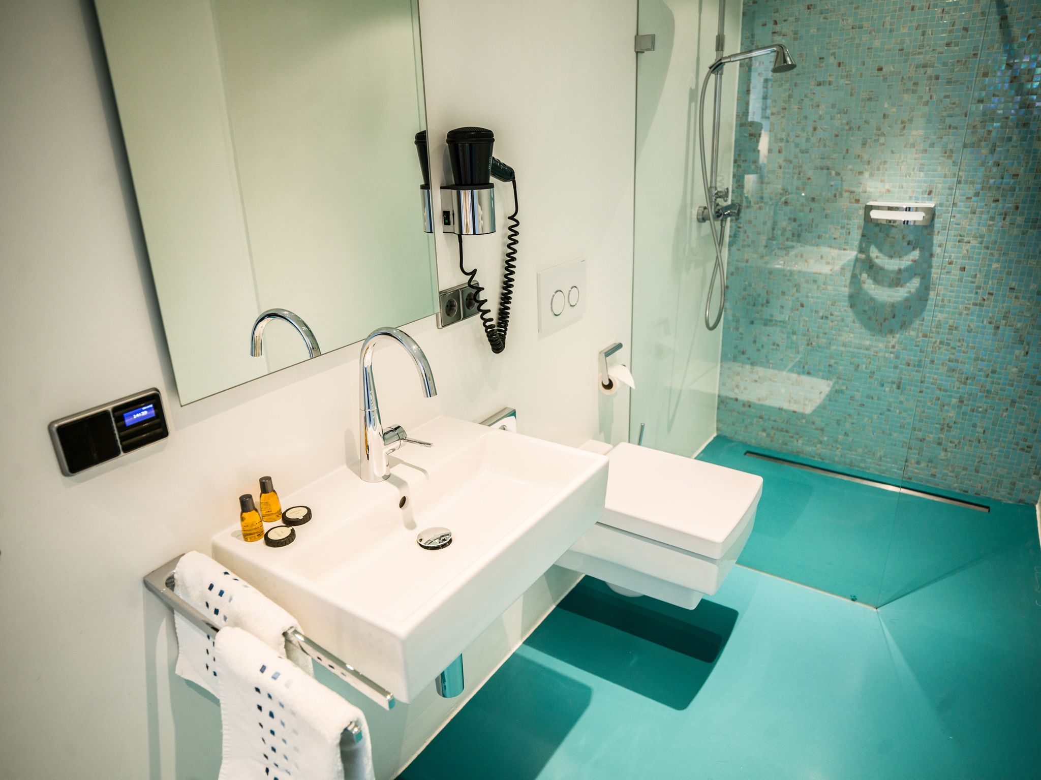 double room, balcony | bathroom | shower, free toiletries, hair dryer, towels