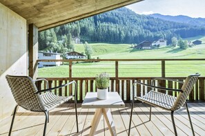 Exclusieve studio, 1 queensize bed, niet-roken, uitzicht op tuin | Uitzicht vanuit de kamer