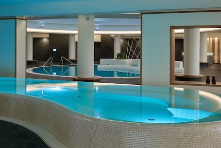 Indoor pool, sun loungers. Vytautas Mineral SPA