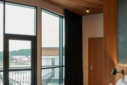 Deluxe Double Room, 1 Double Bed, Private Bathroom | Minibar, in-room safe, desk, free cots/infant beds