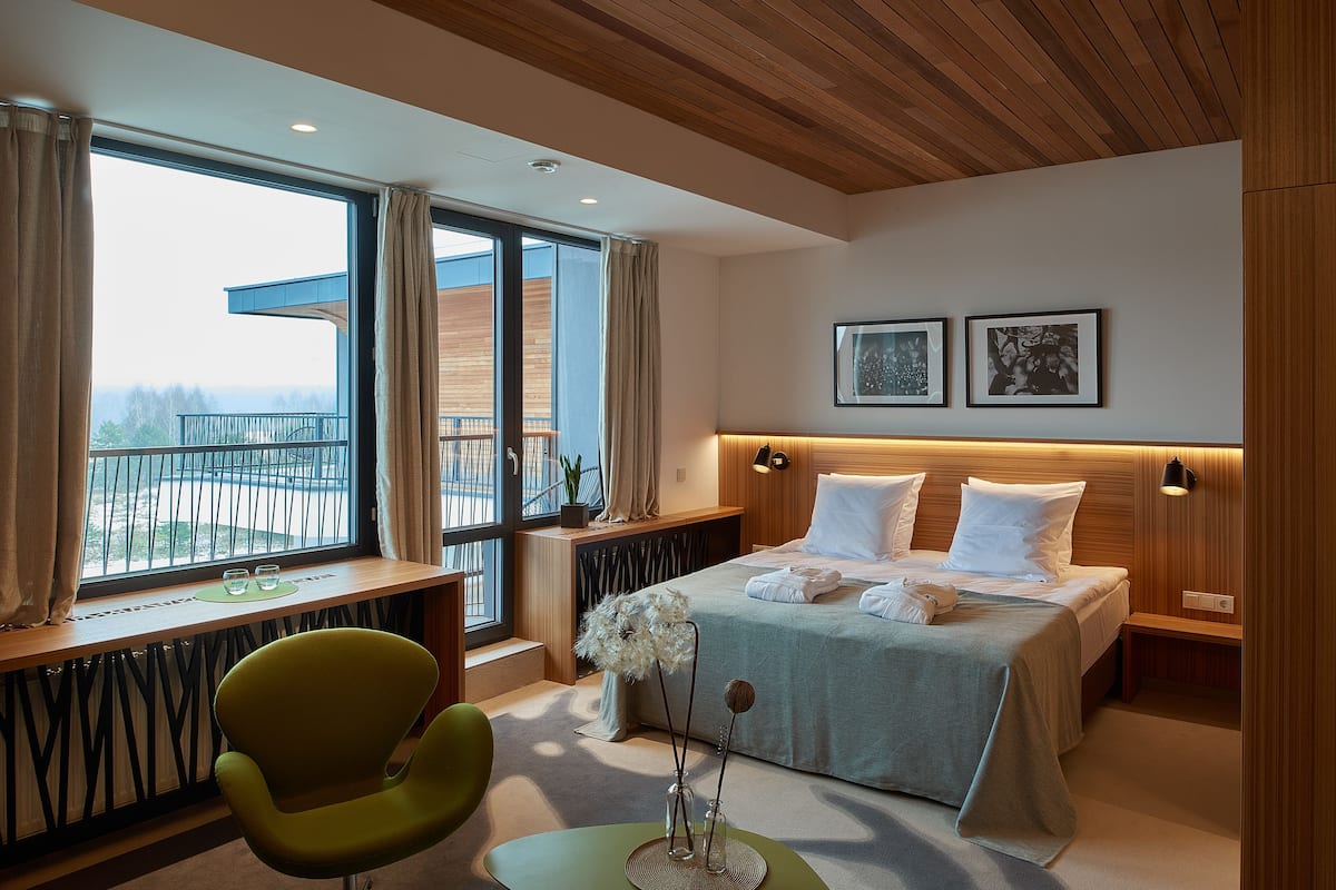 family suite, 1 queen bed with sofa bed, private bathroom | minibar, in-room safe, desk, free cots/infant beds