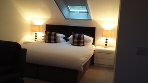 Super King En Suite, First Floor | Individuell dekoriert, individuell eingerichtet, Verdunkelungsvorhänge