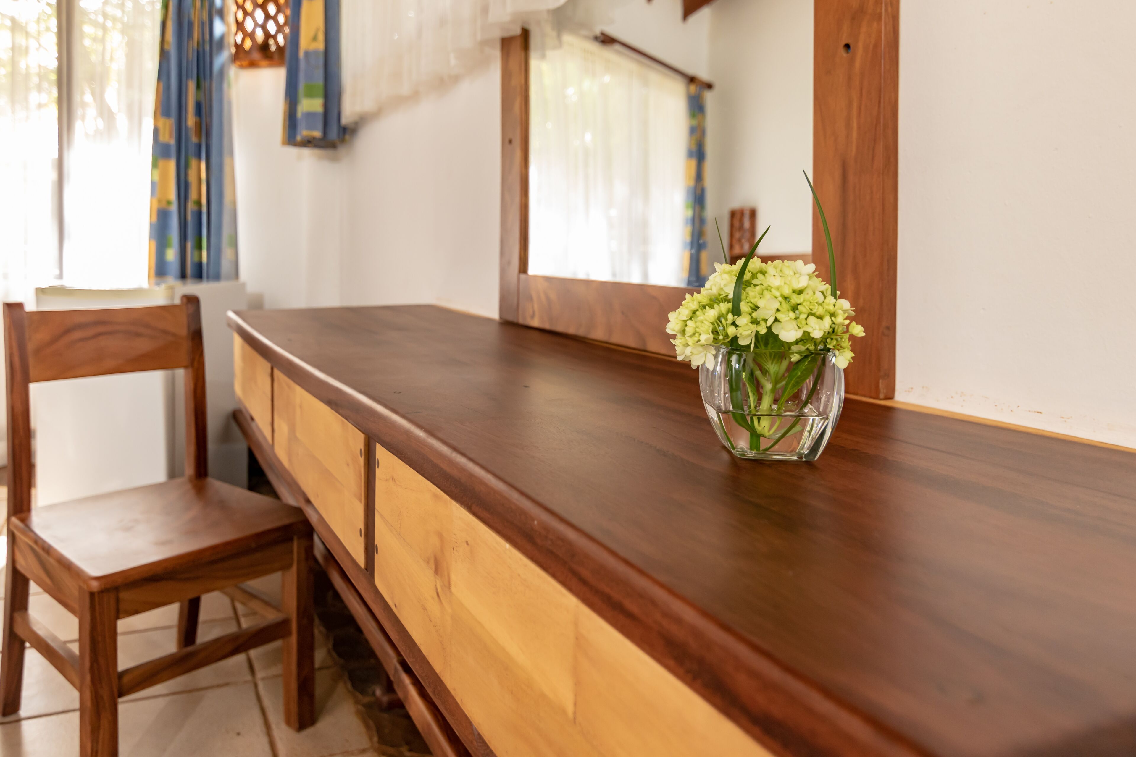 in-room safe, free wifi