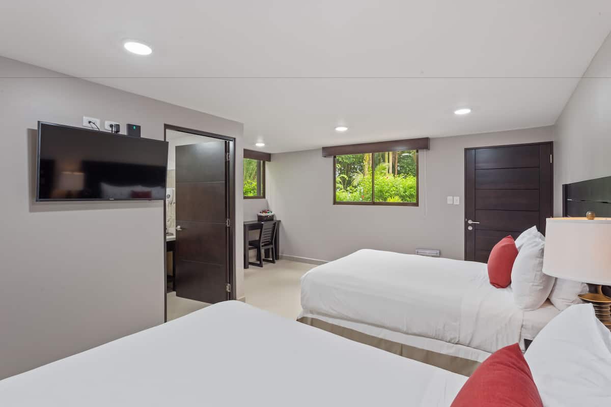 Double Room | In-room safe, free WiFi