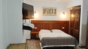 Double Room + Bunkbed Ensuite | Wi-fi (inkludert) og sengetøy