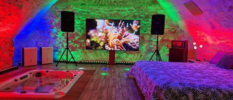 Deluxe tweepersoonskamer | Luxe beddengoed, individueel gedecoreerd, individueel gemeubileerd