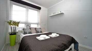 Luksus-lejlighed - 1 soveværelse - ikke-ryger - byudsigt | 1 soveværelse, senge med madrasser af memory foam, strygejern/strygebræt