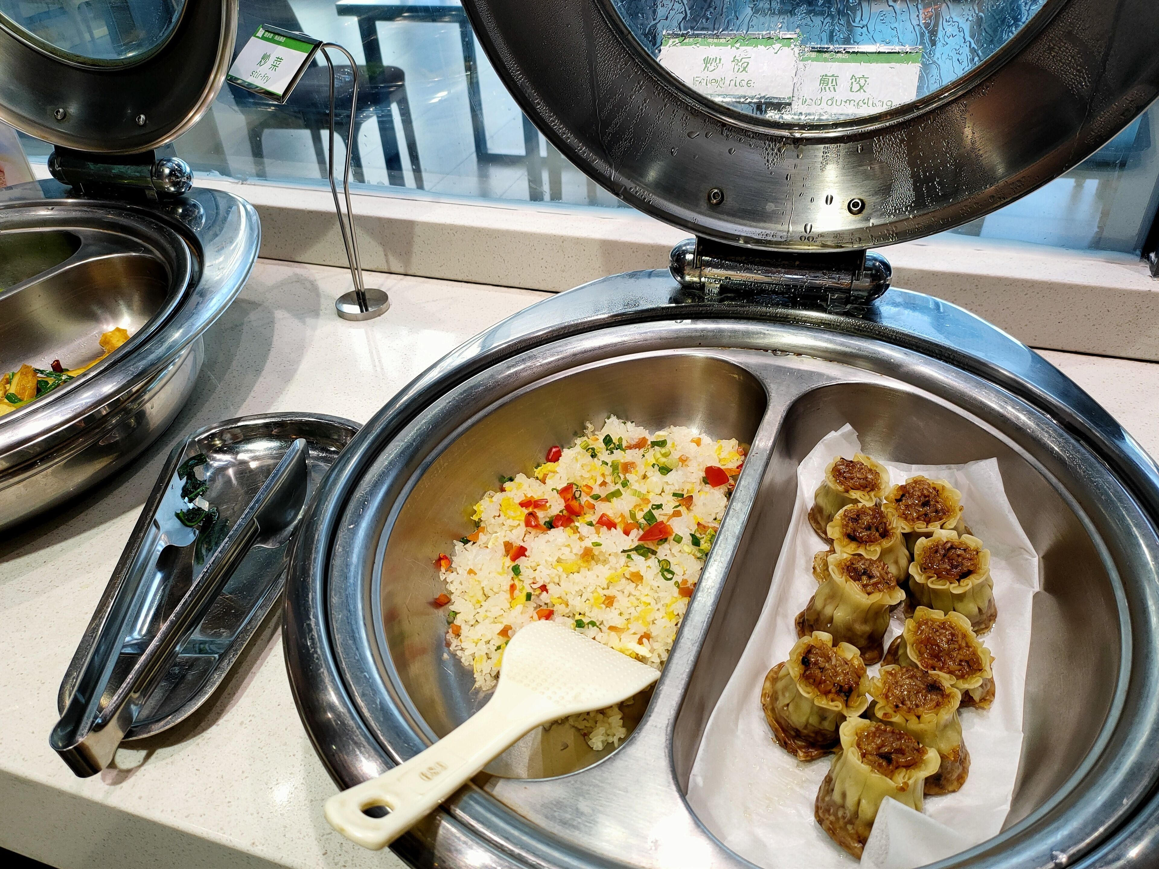 daily buffet breakfast (cny 30 per person)