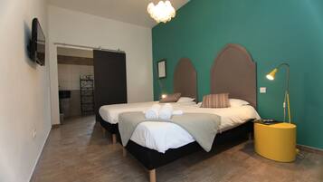 1 bedroom, individually decorated, individually furnished