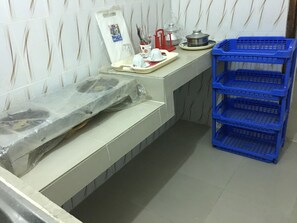 供應早餐 (每人 USD2.00)