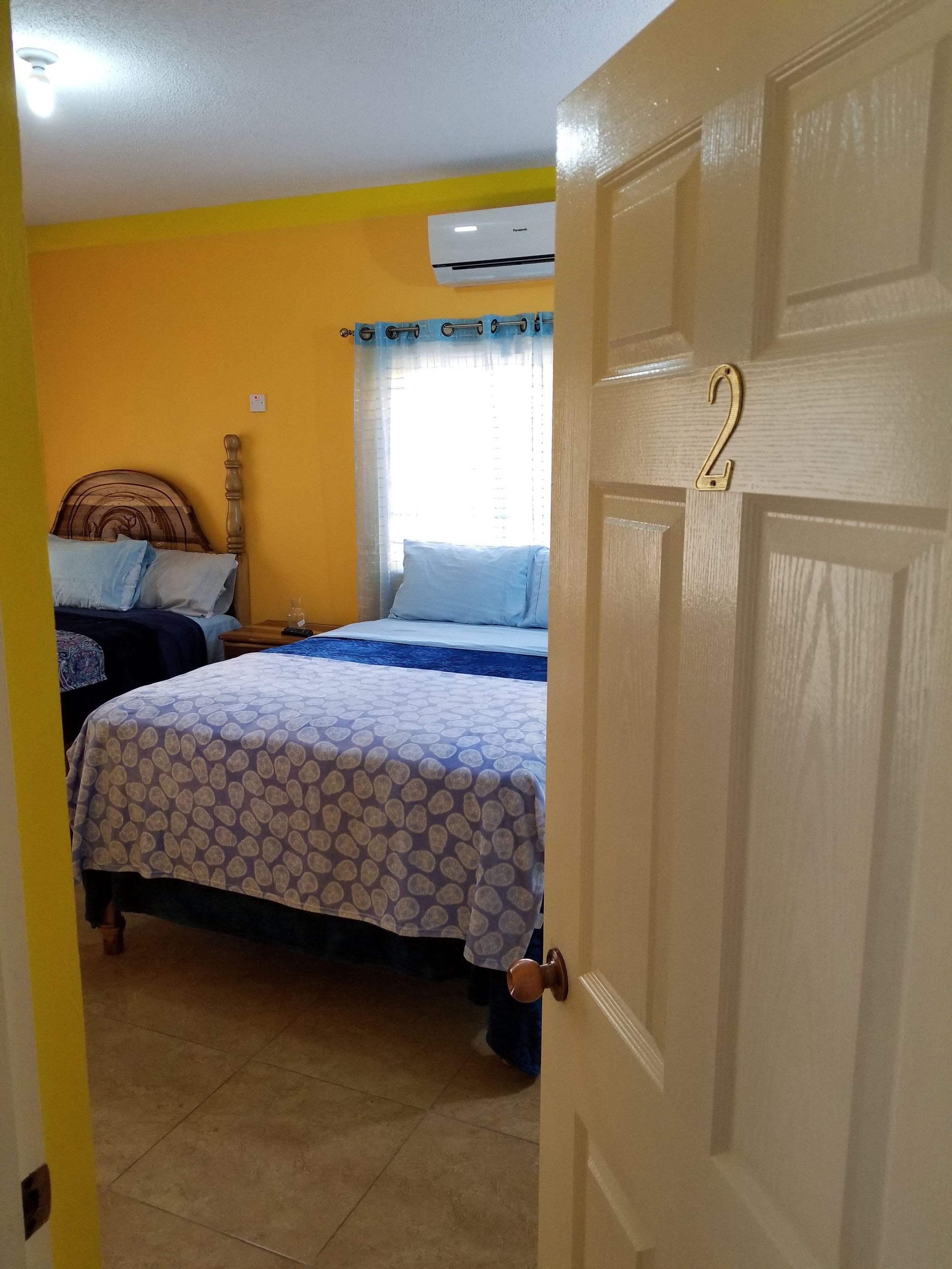 queen room with sea view | free wifi, bed sheets