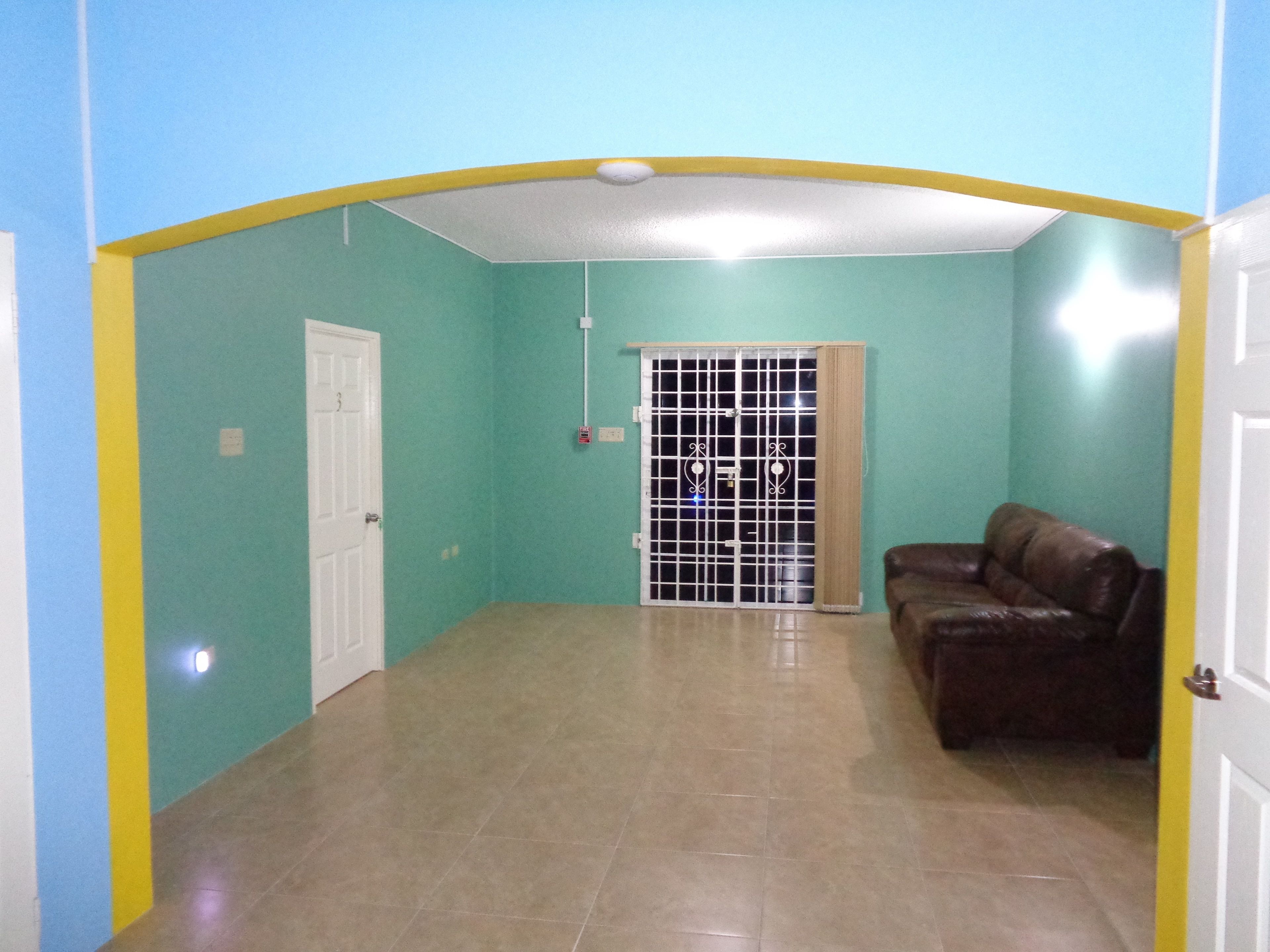 30-inch tv with cable channels